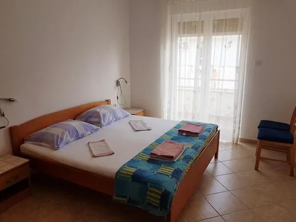 Ara-Mirjana Apartment Baska  Croatia
